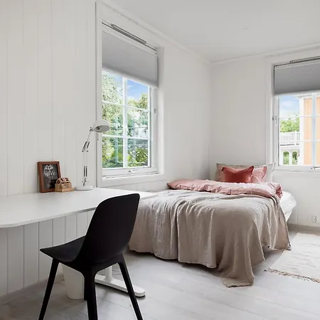 Eidsvolls Gate 5 *